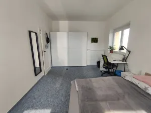 Pronájem bytu 2+kk, Praha, Pod kaštany, 48 m2