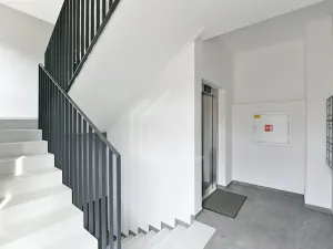 Prodej bytu 2+kk, Praha - Vysočany, V Předním Hloubětíně, 62 m2