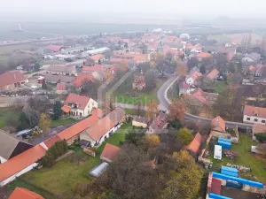 Prodej podílu pozemku, Třebíz, 161602 m2