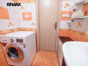 Pronájem bytu 4+kk, Praha - Libeň, Na hájku, 75 m2