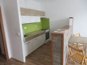 Pronájem bytu 2+kk, Brno, Krymská, 41 m2