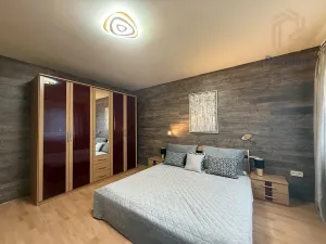 Pronájem bytu 2+kk, Praha - Prosek, Vysočanská, 67 m2