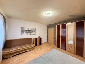 Pronájem bytu 2+kk, Praha - Prosek, Vysočanská, 67 m2