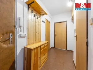 Prodej bytu 3+1, Pohořelice, nám. Svobody, 72 m2