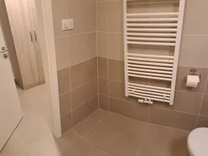 Pronájem bytu 2+kk, Praha - Malešice, Univerzitní, 51 m2