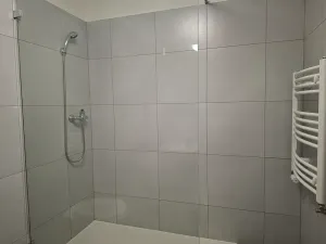 Pronájem bytu 1+kk, Praha, Pod altánem, 44 m2