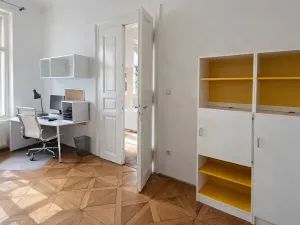 Pronájem kanceláře, Praha - Nové Město, Bolzanova, 80 m2