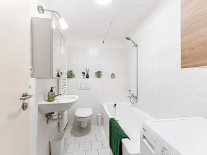 Pronájem bytu 1+kk, Praha - Hlubočepy, Chlupáčova, 29 m2