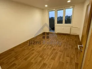 Prodej bytu 3+1, České Budějovice, Průběžná, 61 m2