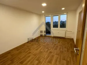 Prodej bytu 3+1, České Budějovice, Průběžná, 61 m2