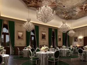 Prodej historického objektu, Hluboš