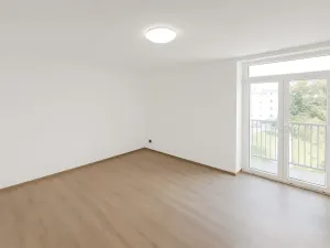 Prodej bytu 3+1, Plzeň, Dlouhá, 65 m2