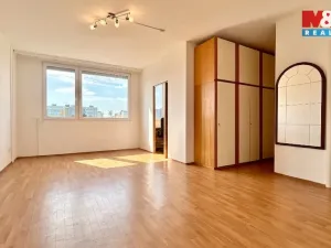 Pronájem bytu 2+kk, Praha - Bohnice, Poznaňská, 42 m2