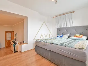 Prodej rodinného domu, Hřebeč, nám. Draha, 150 m2