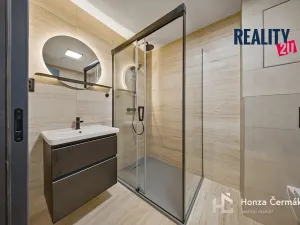 Pronájem bytu 1+kk, Brno, třída Generála Píky, 42 m2