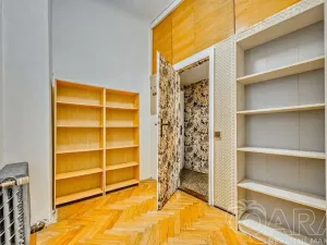 Prodej bytu 4+1, Praha - Malá Strana, Malostranské náměstí, 91 m2