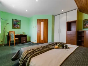 Prodej rodinného domu, Zeleneč, Zahradní, 203 m2