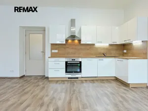 Pronájem bytu 3+kk, Plzeň, Koterovská, 81 m2