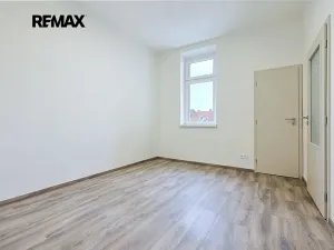 Pronájem bytu 3+kk, Plzeň, Koterovská, 81 m2