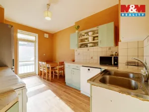 Prodej bytu 3+1, Cheb, Valdštejnova, 86 m2