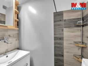 Prodej bytu 3+1, Budčeves, 60 m2