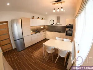 Prodej bytu 2+1, Vrchlabí, Dělnická, 68 m2