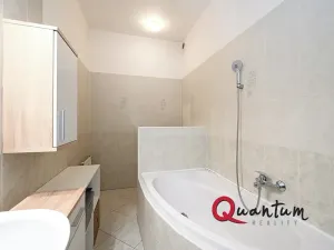 Pronájem bytu 1+kk, Praha - Košíře, Plzeňská, 35 m2