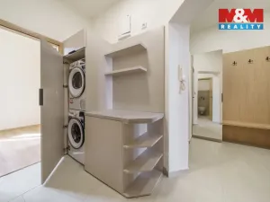 Prodej bytu 3+kk, Karlovy Vary, Raisova, 72 m2