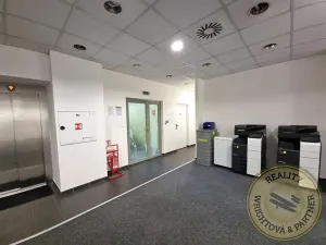 Pronájem kanceláře, Praha - Libeň, 714 m2