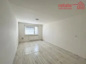 Pronájem bytu 2+1, Chomutov, Kamenný vrch, 58 m2