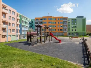 Prodej bytu 3+1, Jindřichův Hradec, Kosmonautů, 69 m2