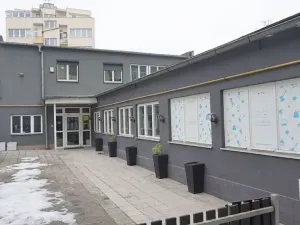 Pronájem obchodního prostoru, Praha - Holešovice, Dobrovského, 362 m2