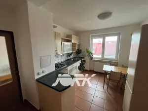 Pronájem bytu 3+1, Pardubice, Teplého, 79 m2