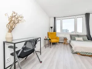 Pronájem bytu 1+kk, Praha - Záběhlice, Jasmínová, 28 m2