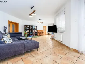 Prodej rodinného domu, Praha - Písnice, V zákopech, 294 m2