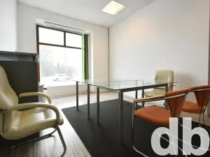 Pronájem kanceláře, Karlovy Vary, náměstí Republiky, 71 m2