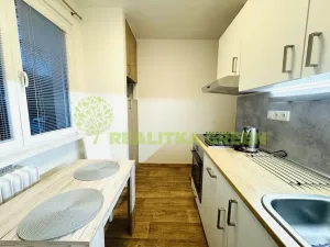 Pronájem bytu 1+1, Vsetín, Luh, 40 m2