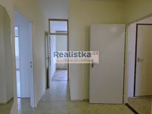 Prodej bytu 4+1, Plzeň, Strážnická, 83 m2