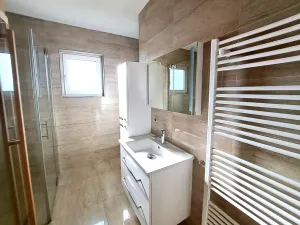 Prodej rodinného domu, Doubravy, 190 m2