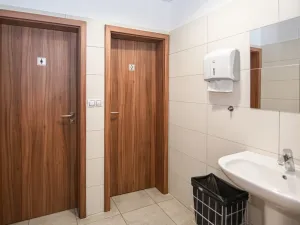 Pronájem kanceláře, Praha - Horní Počernice, Plkovská, 112 m2