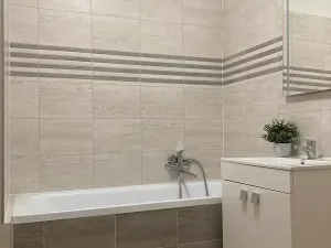 Pronájem bytu 2+1, Chomutov, Holešická, 62 m2