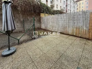 Pronájem bytu 1+kk, Praha - Libeň, Pod Labuťkou, 30 m2