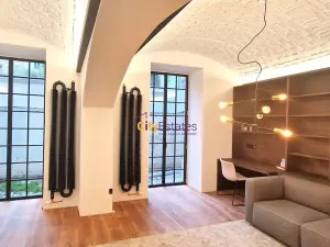 Prodej bytu 2+1, Praha - Smíchov, Janáčkovo nábřeží, 85 m2