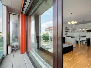 Pronájem bytu 1+kk, Praha - Vinohrady, Korunní, 47 m2