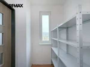Prodej bytu 3+1, Všeradice, 74 m2