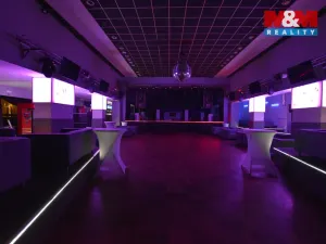 Pronájem restaurace, Holice, Smetanova, 220 m2