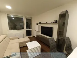 Pronájem bytu 2+kk, Praha - Kobylisy, Frýdlantská, 51 m2