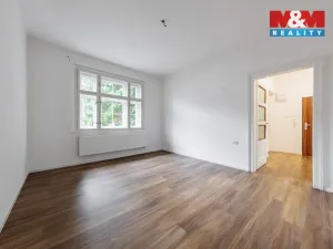 Prodej bytu 3+1, Karlovy Vary - Drahovice, Americká, 92 m2