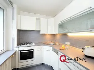 Pronájem bytu 2+kk, Praha - Prosek, Jablonecká, 55 m2