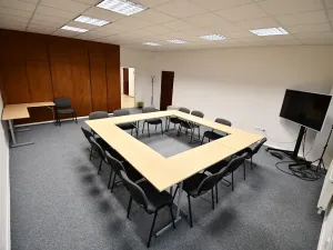 Pronájem kanceláře, Žďár nad Sázavou, Havlíčkovo nám., 230 m2